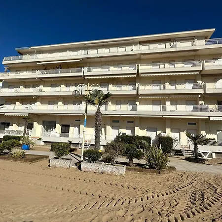 公寓 Airone Mare-residence Grifone 107e108, Fronte Mare, Piscina